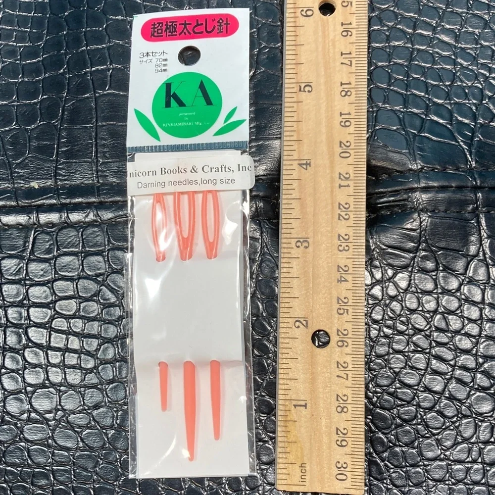 5 for $10: NWT KA Plastic Darning Needles Long Size